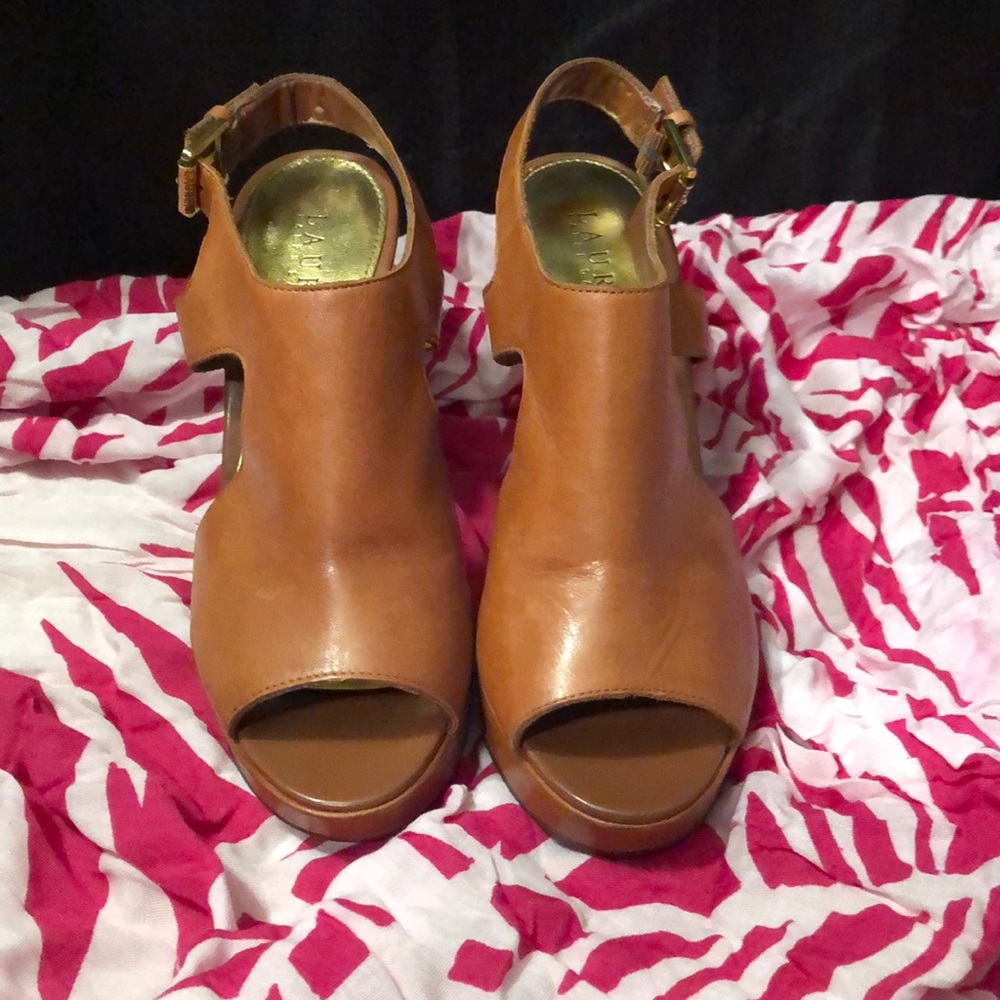 Gorgeous Ralph Lauren Platforms - Picture 2 of 5